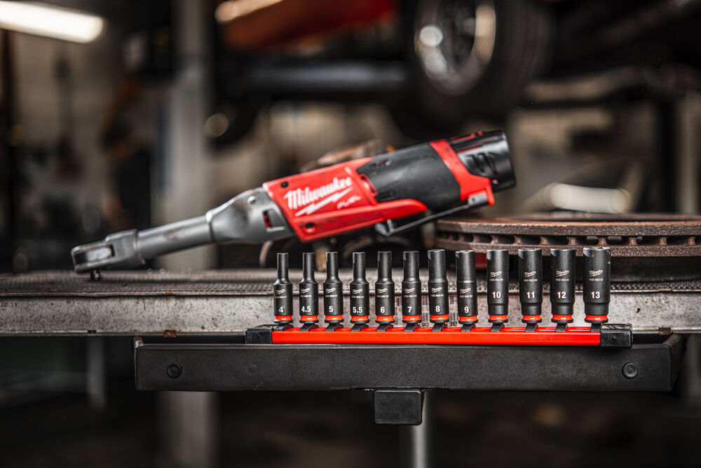 Milwaukee Sada průmyslových hlavic Shockwave 1/4" dlouhé - 12ks