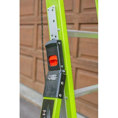 Little Giant - Sumostance 28 - Výsuvný žebřík s patentovanými vyrovnávacími nohami, ze skelných vláken Fiberglass nevodivý