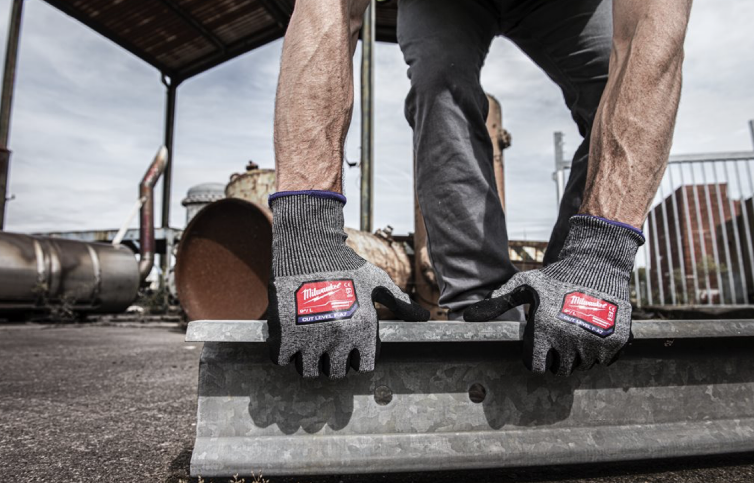 Milwaukee Rukavice odolné proti proříznutí F vel. 11/XXL - 1ks