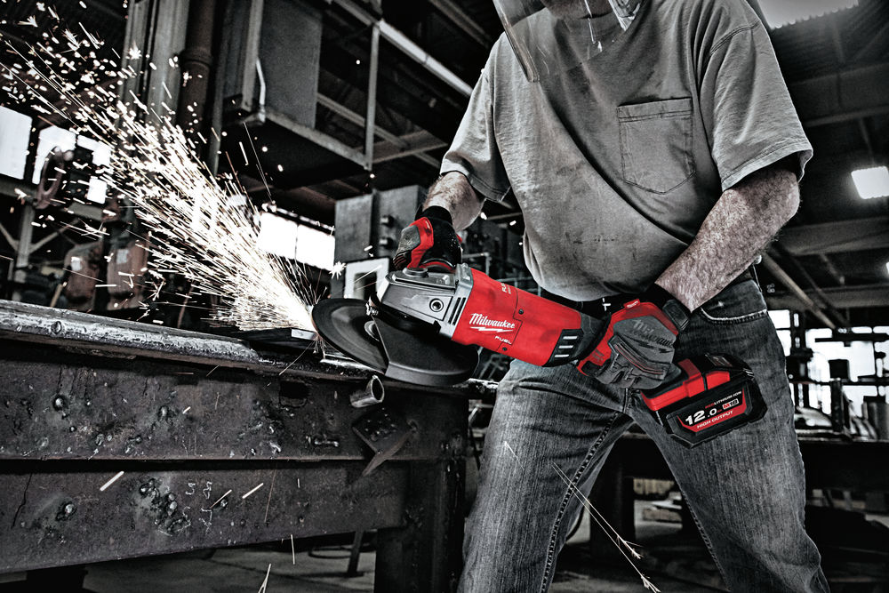 Milwaukee M18 FLAG230XPDB-121C FUEL Úhlová bruska 230, 1 x 12Ah