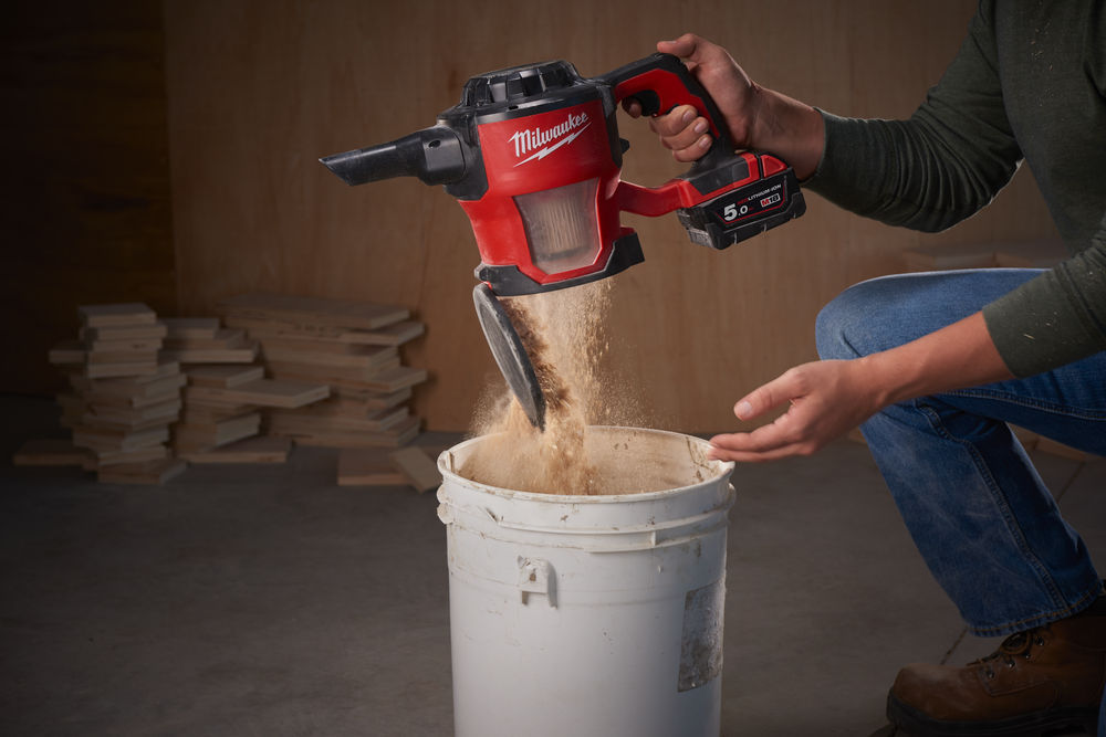 Milwaukee M18 CV-0 Aku vysavač