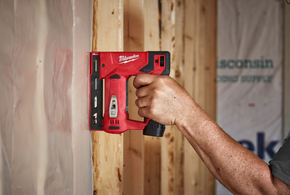 Milwaukee M12 BST-0 Aku sponkovačka