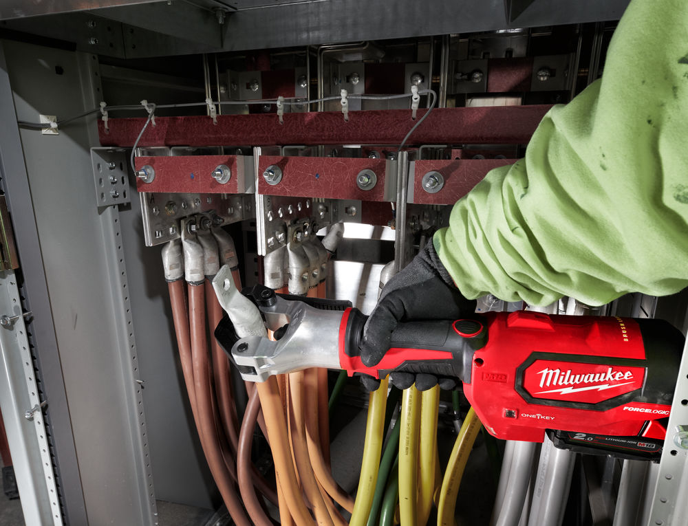 Milwaukee M18 HDCT FORCE LOGIC univerzální krimpovací kleště