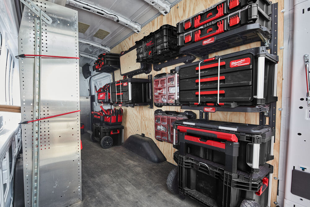 Milwaukee Packout E-Track regálový systém - sada