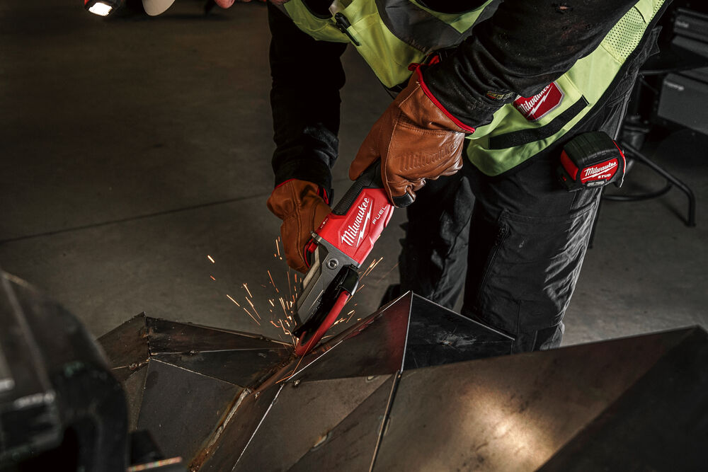 Milwaukee M18 Fuel 125 mm Úhlová bruska s plochou hlavou, brzda FSAGF125XPDB-0X