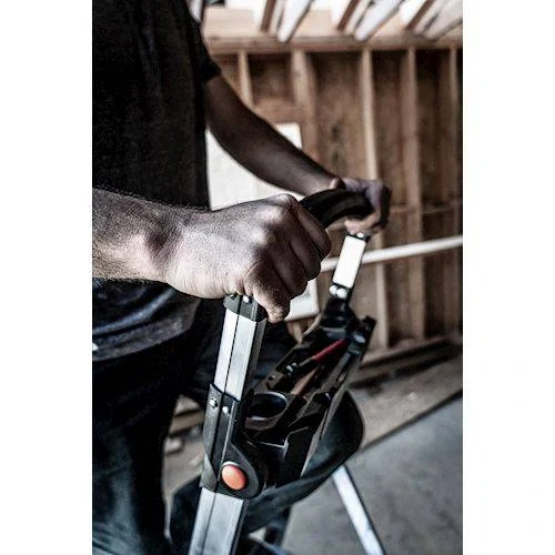 Little Giant - Xtra-Lite Plus 5 - velice lehký a stabilní hliníkový schůdkový žebřík s unikátním organizérem