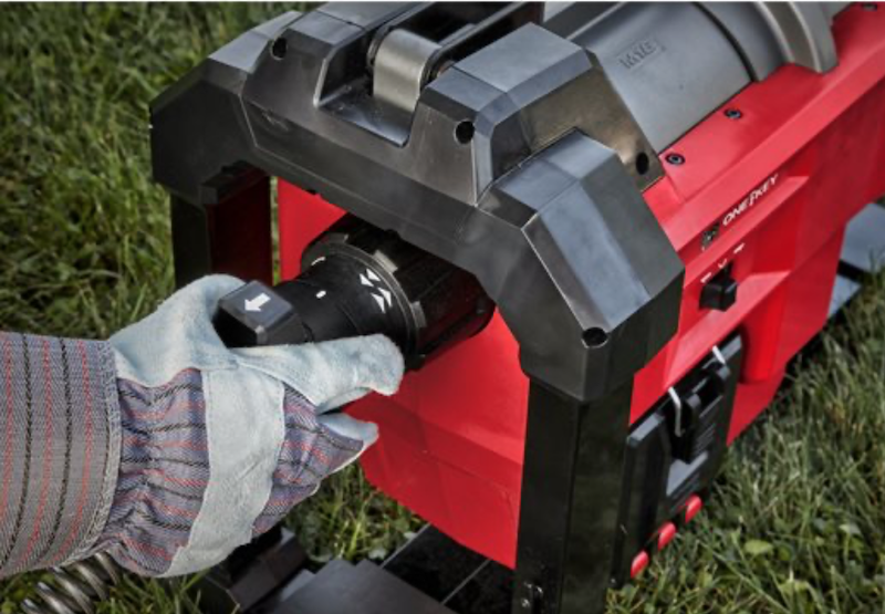 Milwaukee M18 Fuel sekční čistička FSSM-121