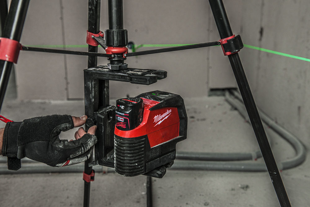 Milwaukee M12 CLLP-301C Zelený kombinovaný křížový liniovo-bodový laser