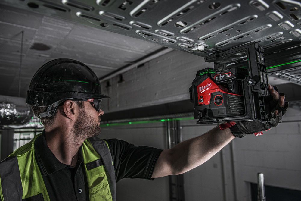 Milwaukee M12 3PL-0C LASER 360° se zeleným paprskem a 3 rovinami, bez aku