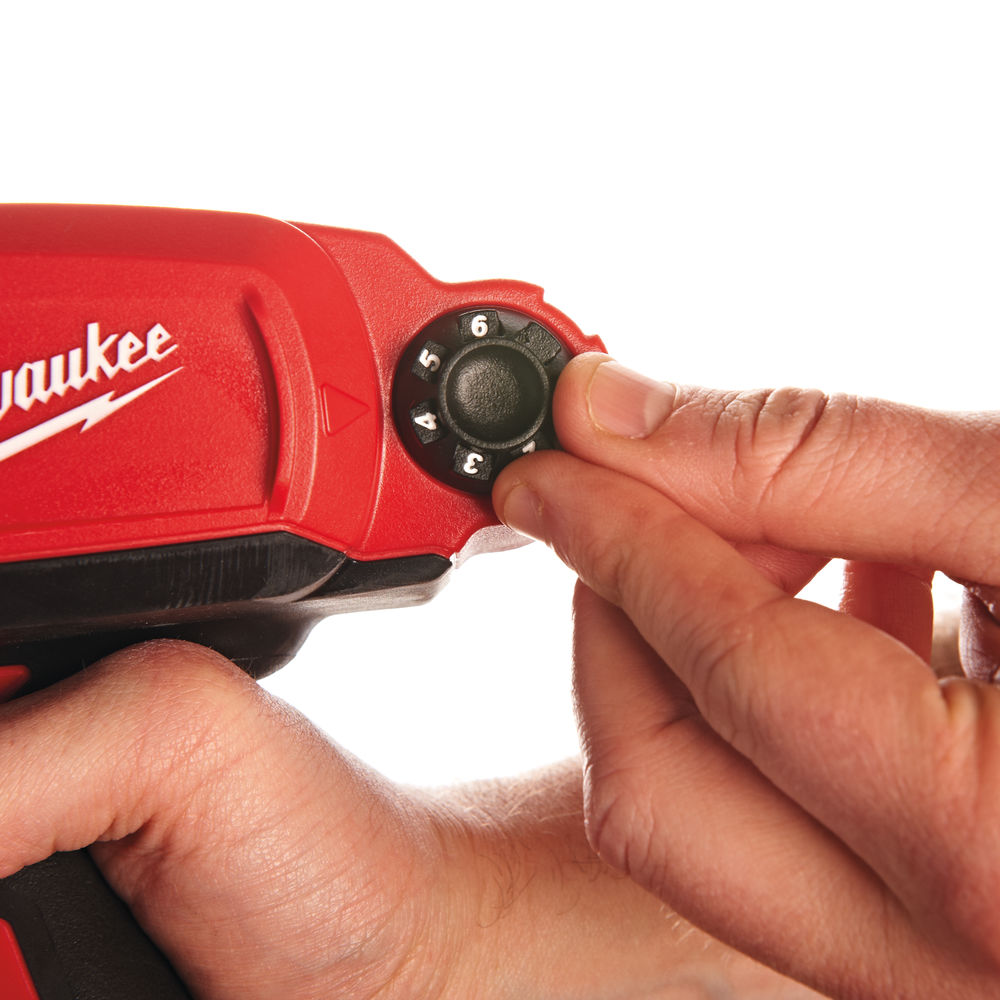 Milwaukee M12 PCG/600A-201B, Kompaktní vytlačovací pistole na kartuše - 600 ml válec