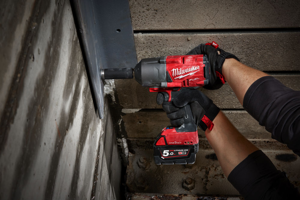 Milwaukee M18 ONEFHIWF34-502X ONEKEY FUEL 3/4  Rázový utahovák, 2034Nm, 2 x 5Ah