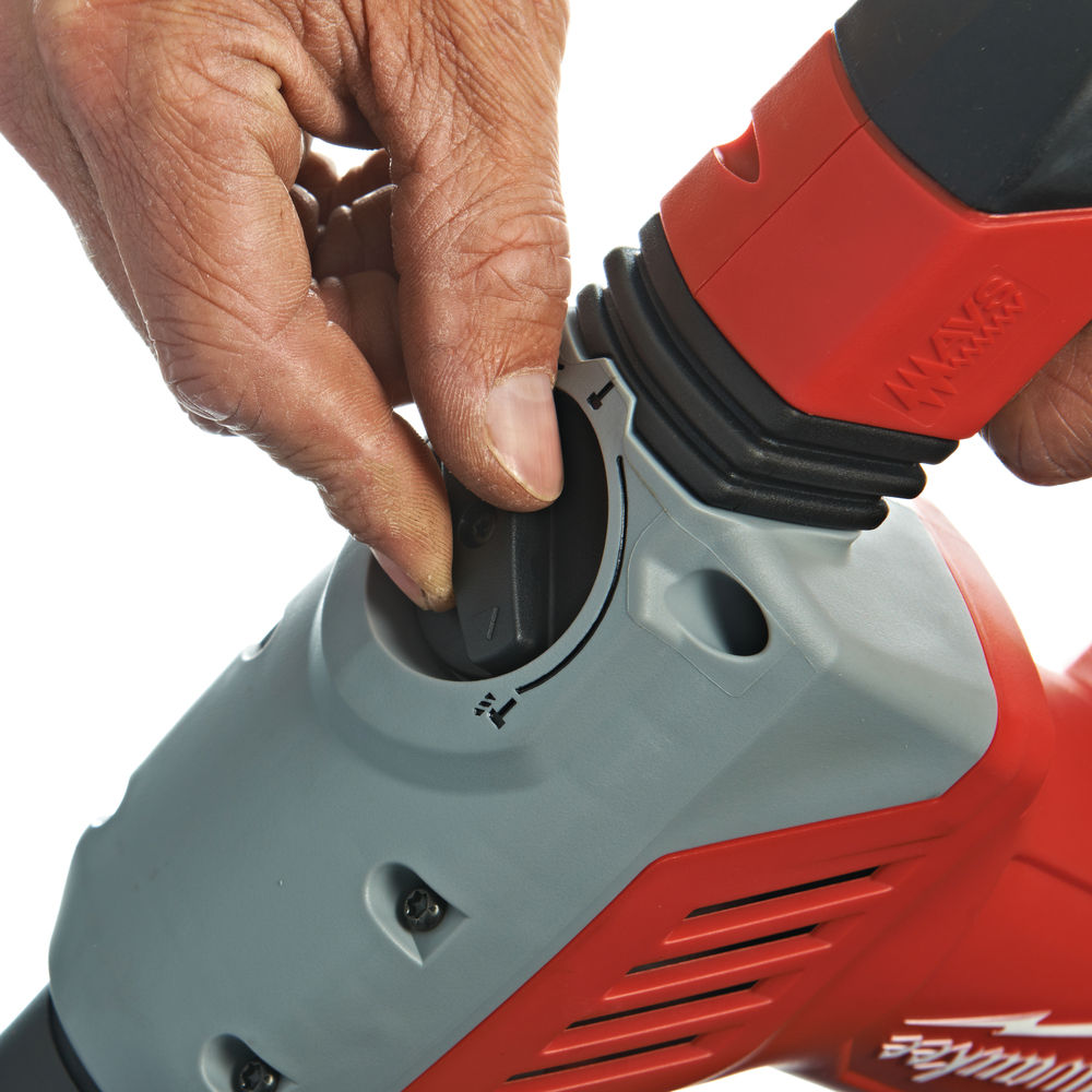 Milwaukee PLH 28 XE 3kg kombinované kladivo SDS-plus