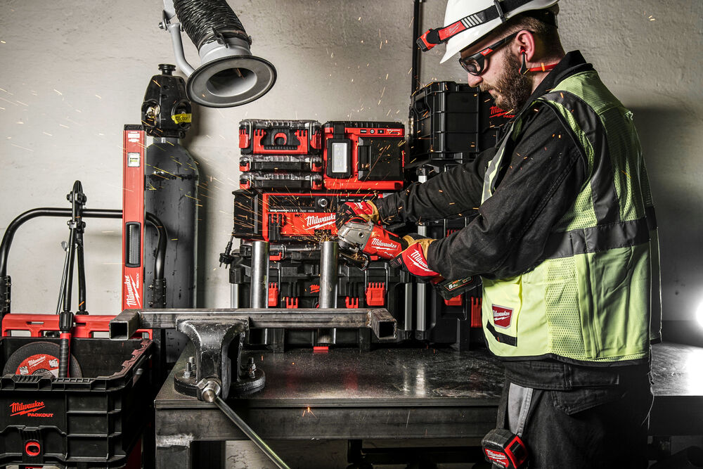 Milwaukee M18 ONEFSAG125XB-0X 125 MM Úhlová bruska s posuvným spínačem, Rapid STOP