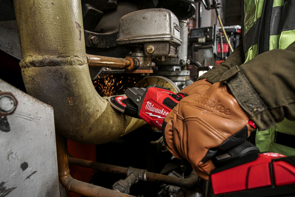 Milwaukee M18 FUEL 125 mm Úhlová bruska s plochou hlavou, brzdou FSAGF125XB-0X