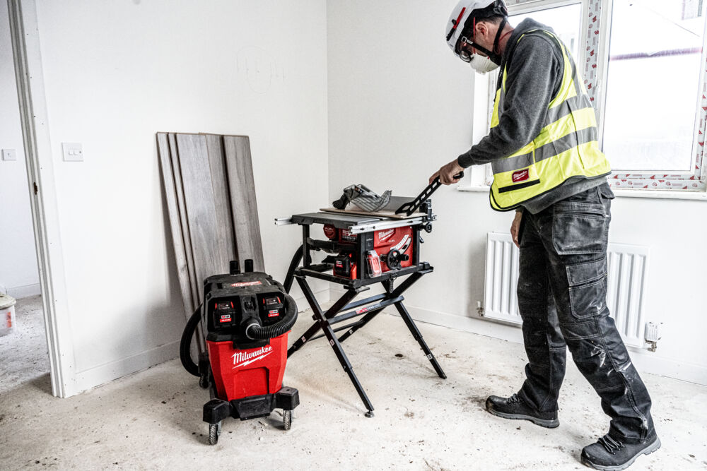 Milwaukee M18 F2VC23L-0 Aku vysavač třídy L - 23 litrů