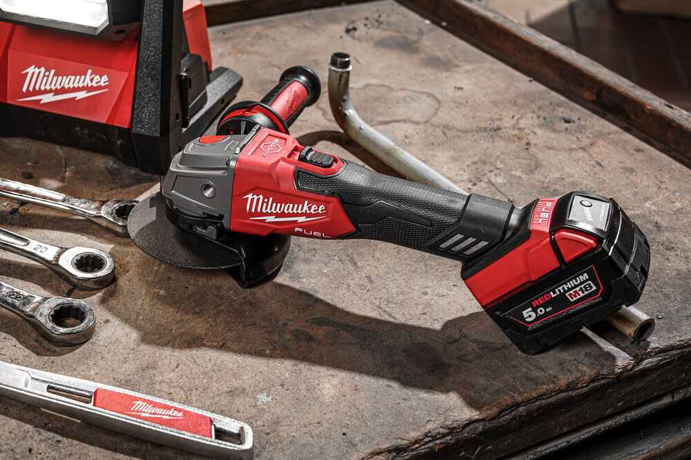 Milwaukee M18 ONEFSAG125XB-0X 125 MM Úhlová bruska s posuvným spínačem, Rapid STOP
