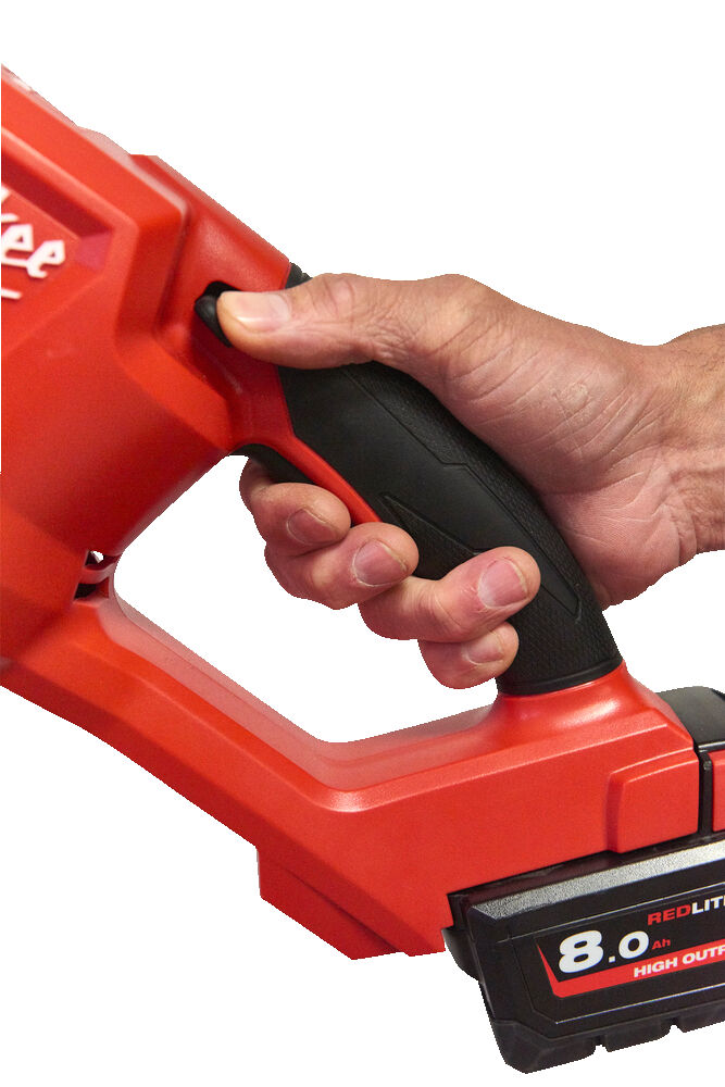 Milwaukee M18 FHT45-802 45cm aku plotostřih