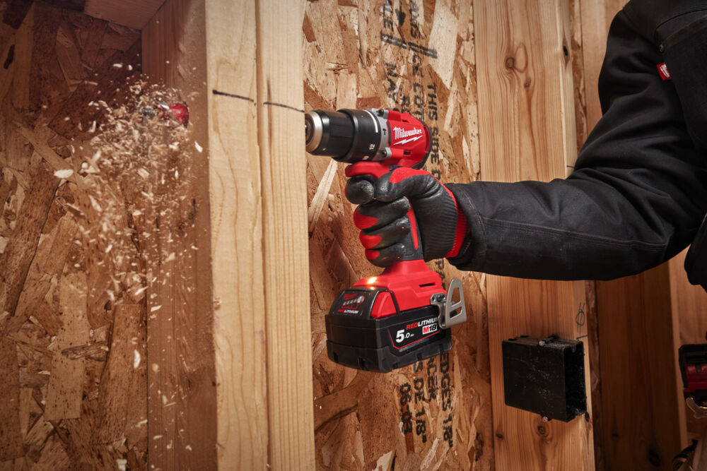 Milwaukee M18 BLPDRC-422C Kompaktní bezuhlíková příklepové vrtačka - 60,5 Nm