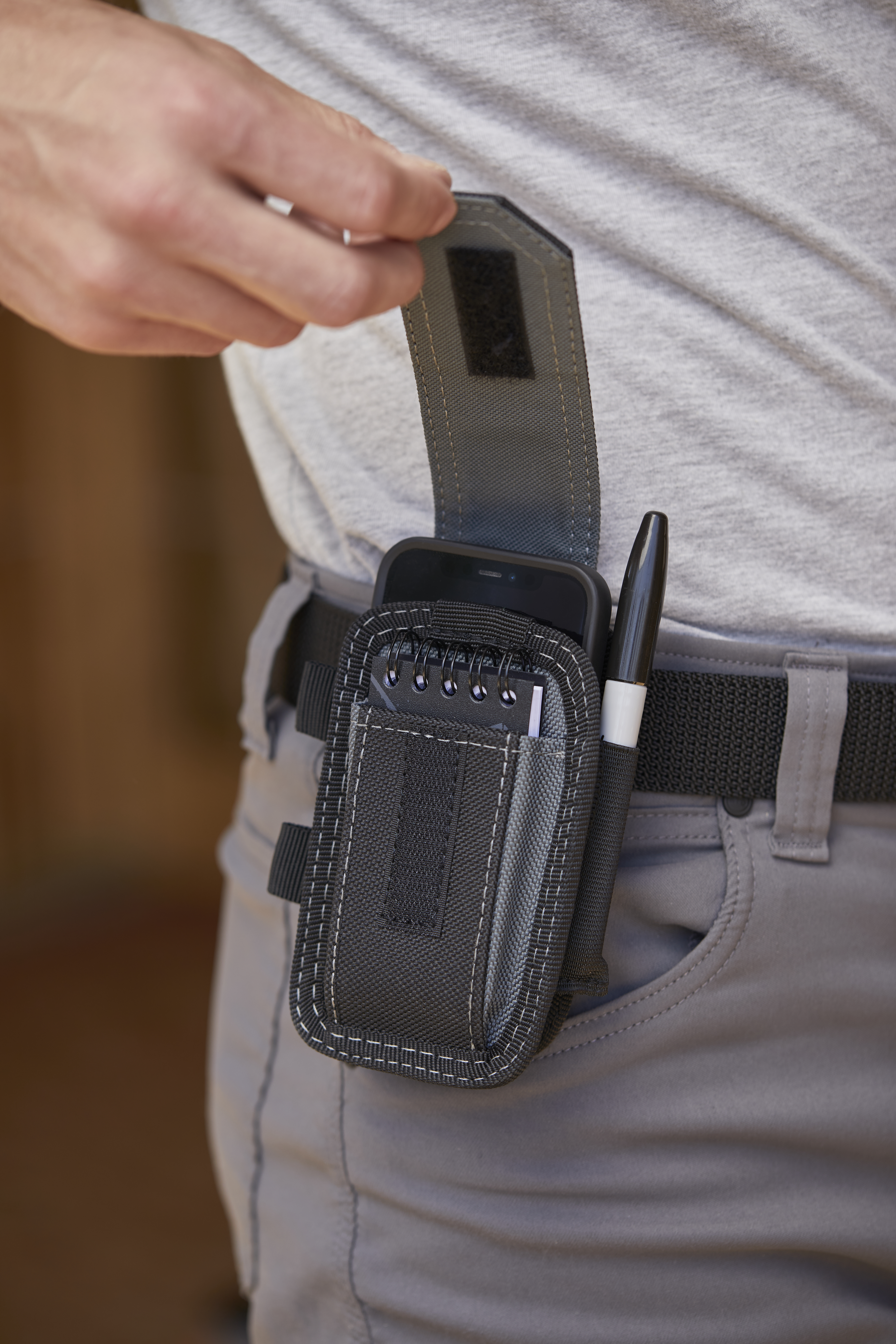 ToughBuilt Velké pouzdro pro telefon na opasek