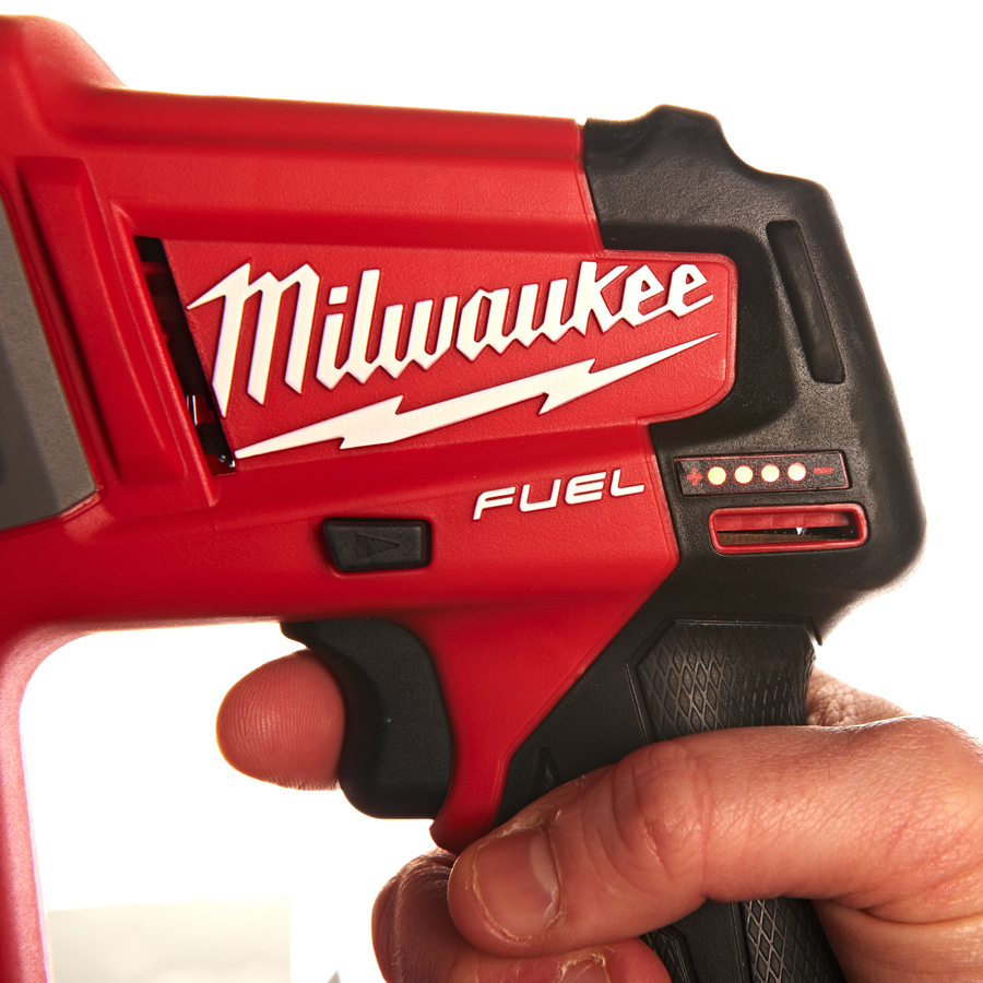 Milwaukee M12 CH-202C FUEL, kompaktní SDS-Plus kladivo, 2 x 2.0Ah