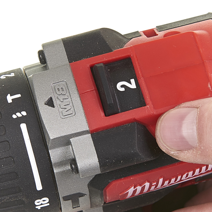 Milwaukee M18 CBLPD-0 KOMPAKTNÍ PŘÍKLEPOVÁ BEZUHLÍKOVÁ VRTAČKA