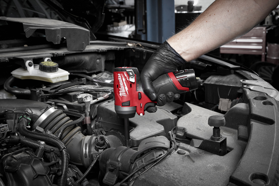 Milwaukee M12 FIW14-0 1/4  FUEL Rázový utahovák, 136Nm, bez aku