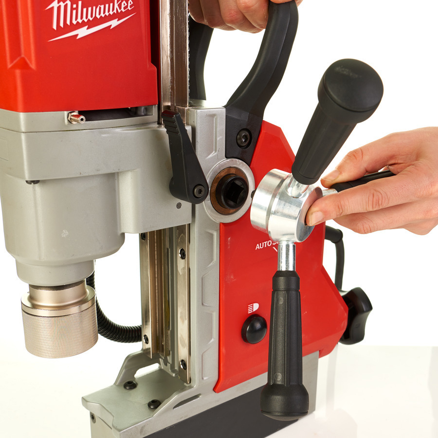 Milwaukee MDP 41 Magnetická vrtačka s permanentním magnetem