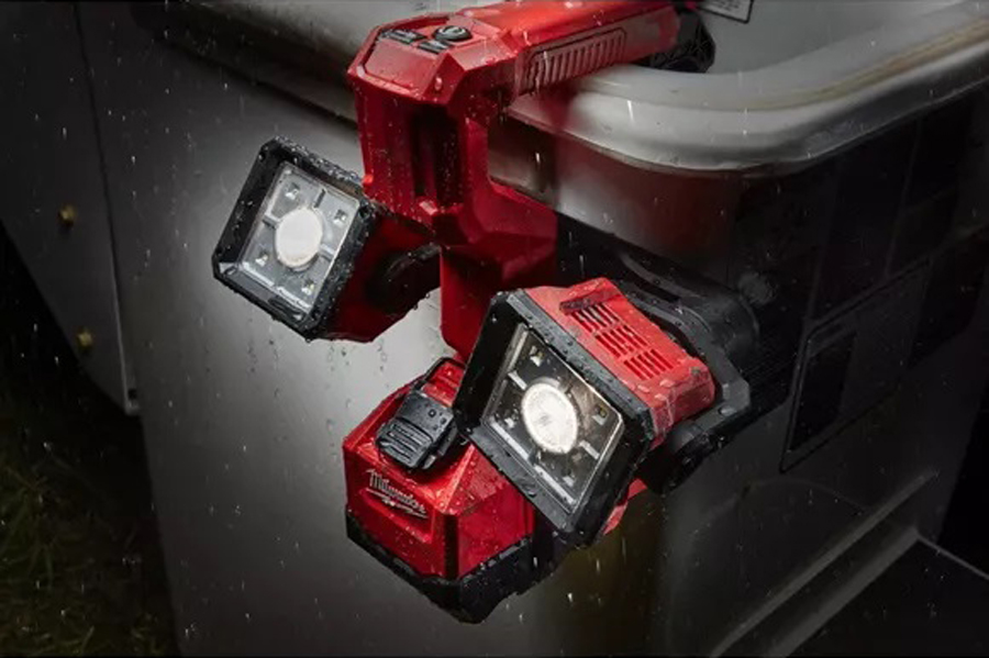 Milwaukee PRACOVNÍ LED LAMPA M18 UBL-0
