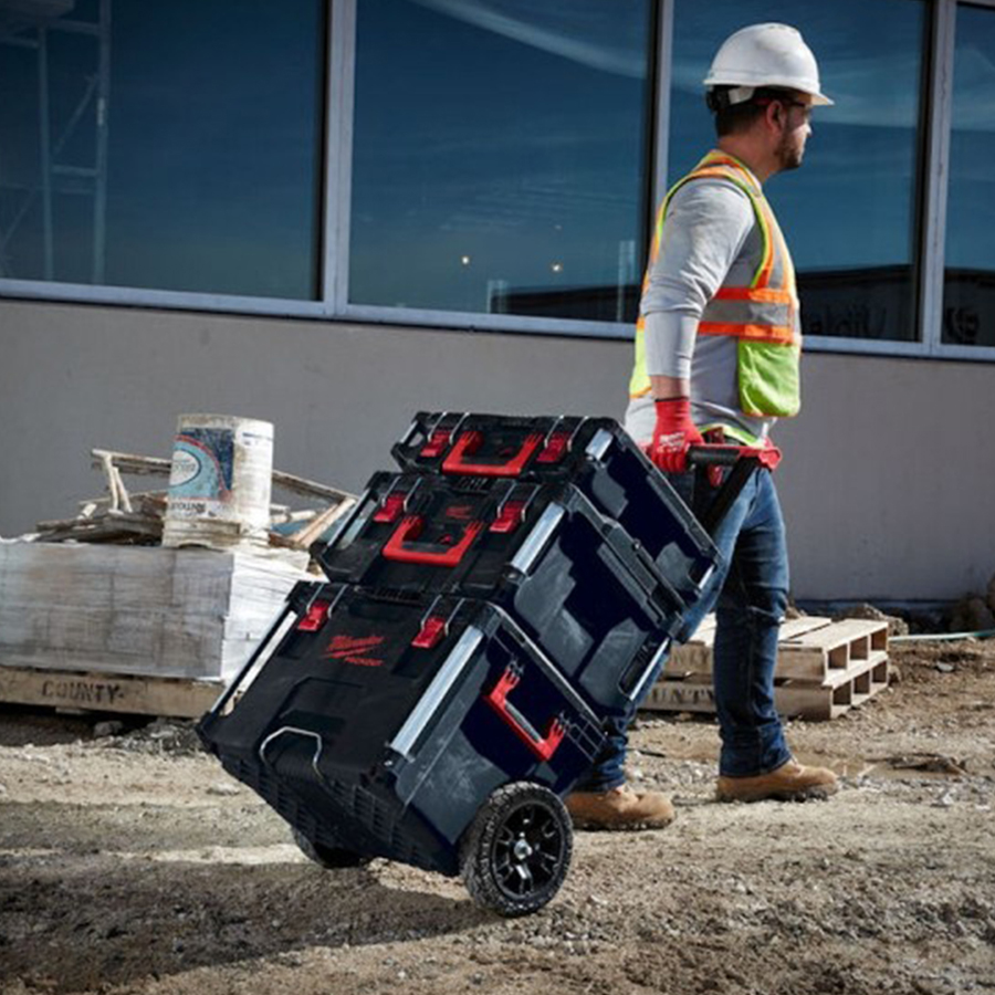 Milwaukee PACKOUT 4 pojízdná sada boxů